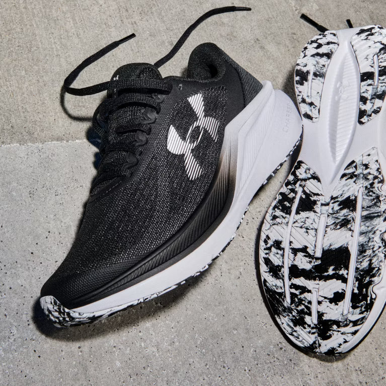 UA CHARGED UNDER ARMOUR Ayuda al impacto