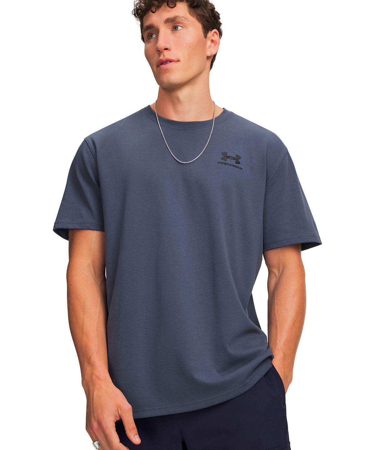 Polera manga corta UA Logo Embroidered Heavyweight gris para hombre
