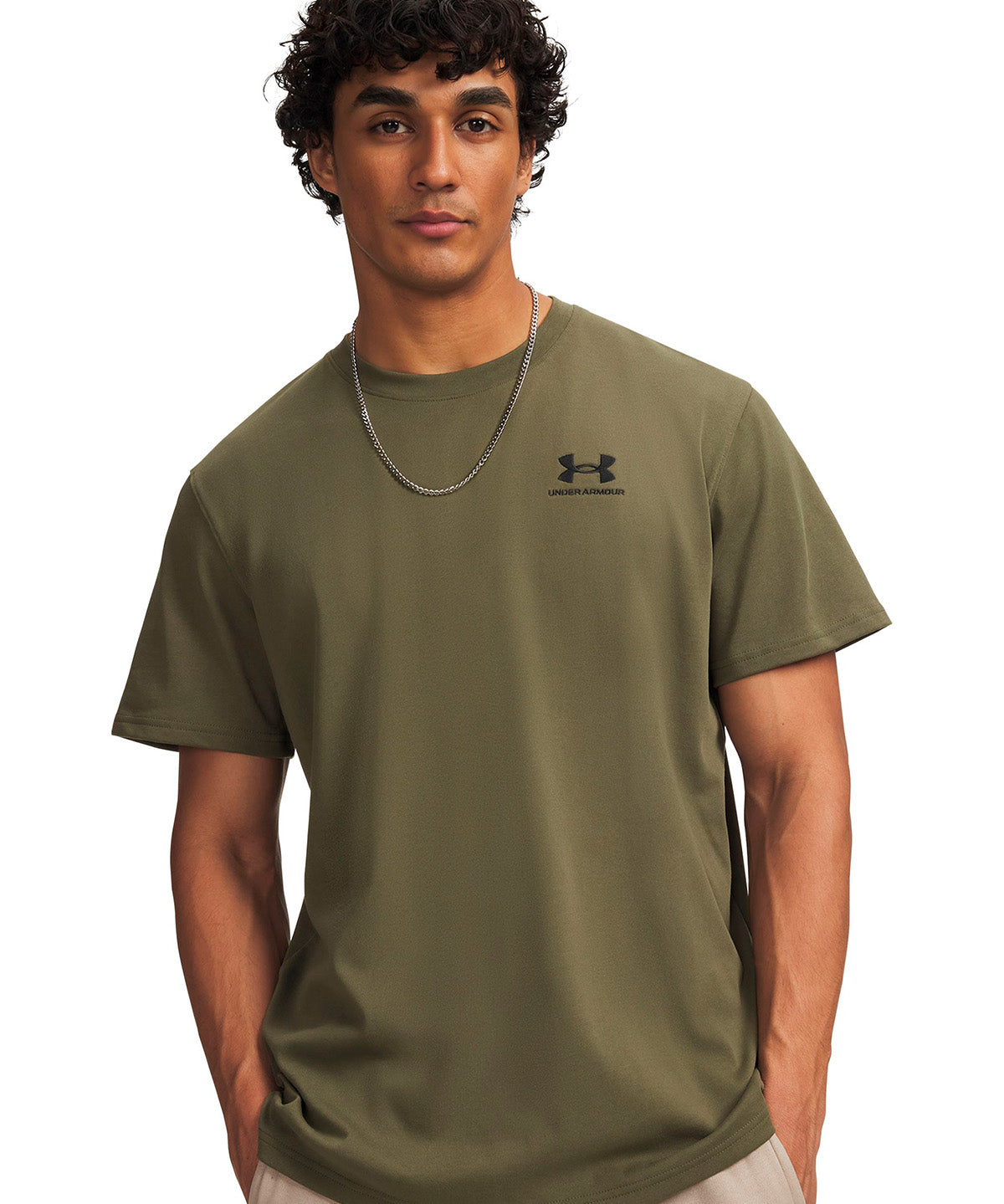 Polera manga corta UA Logo Embroidered Heavyweight verde para hombre