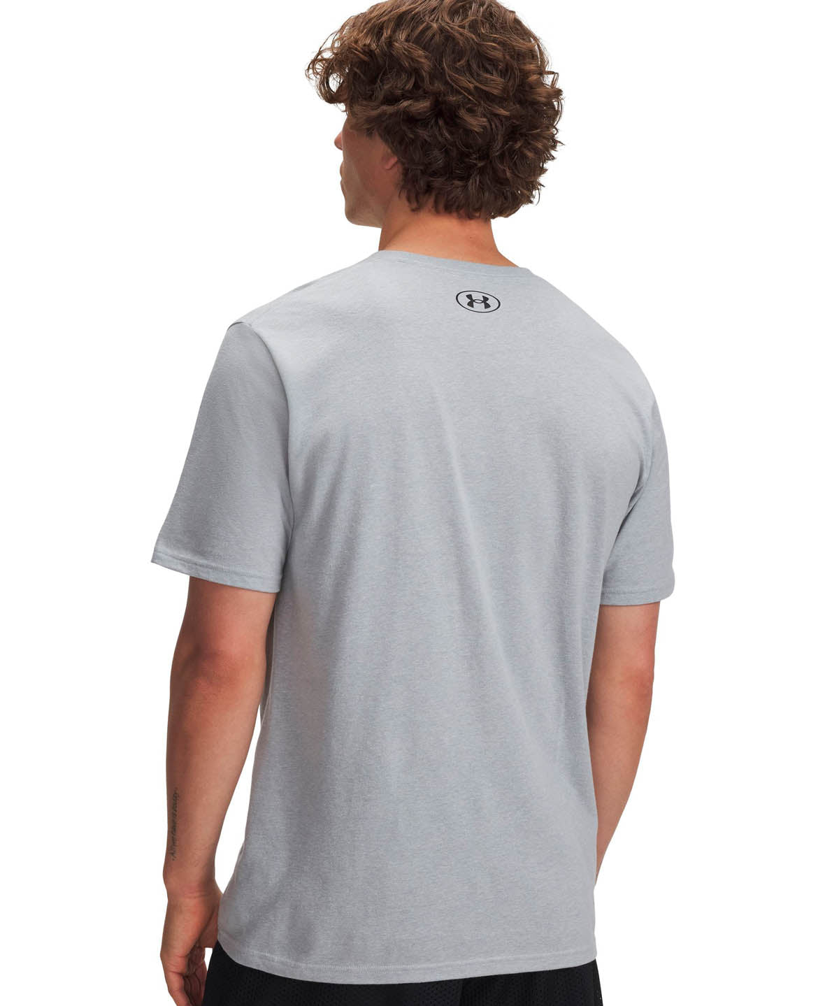 Polera manga corta Lifestyle para Hombre Camo chest stripe Gris Under Armour