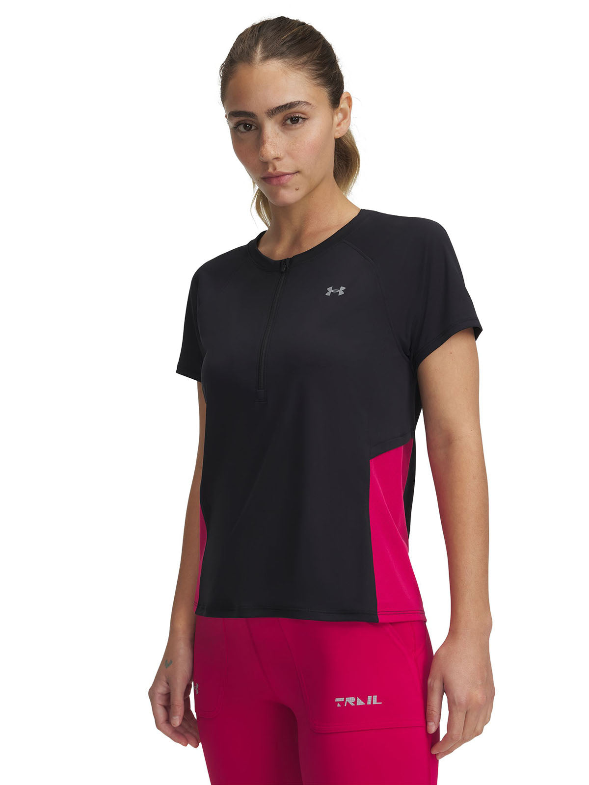 Polera manga corta UA Trail Run negro para mujer
