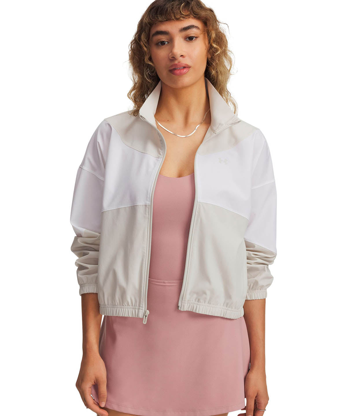 Chaqueta Lifestyle para mujer Rival Woven blanco Under Armour