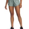 Shorts UA Tech Play Up verde para mujer