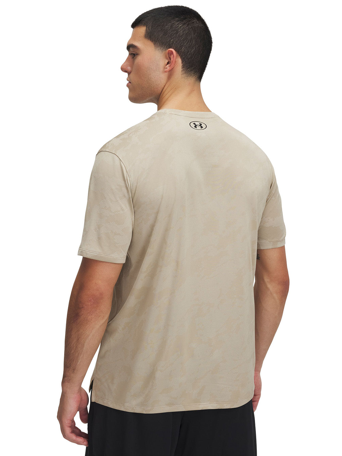 UA Tech Vent Jacquard Polera Manga Corta café para hombre
