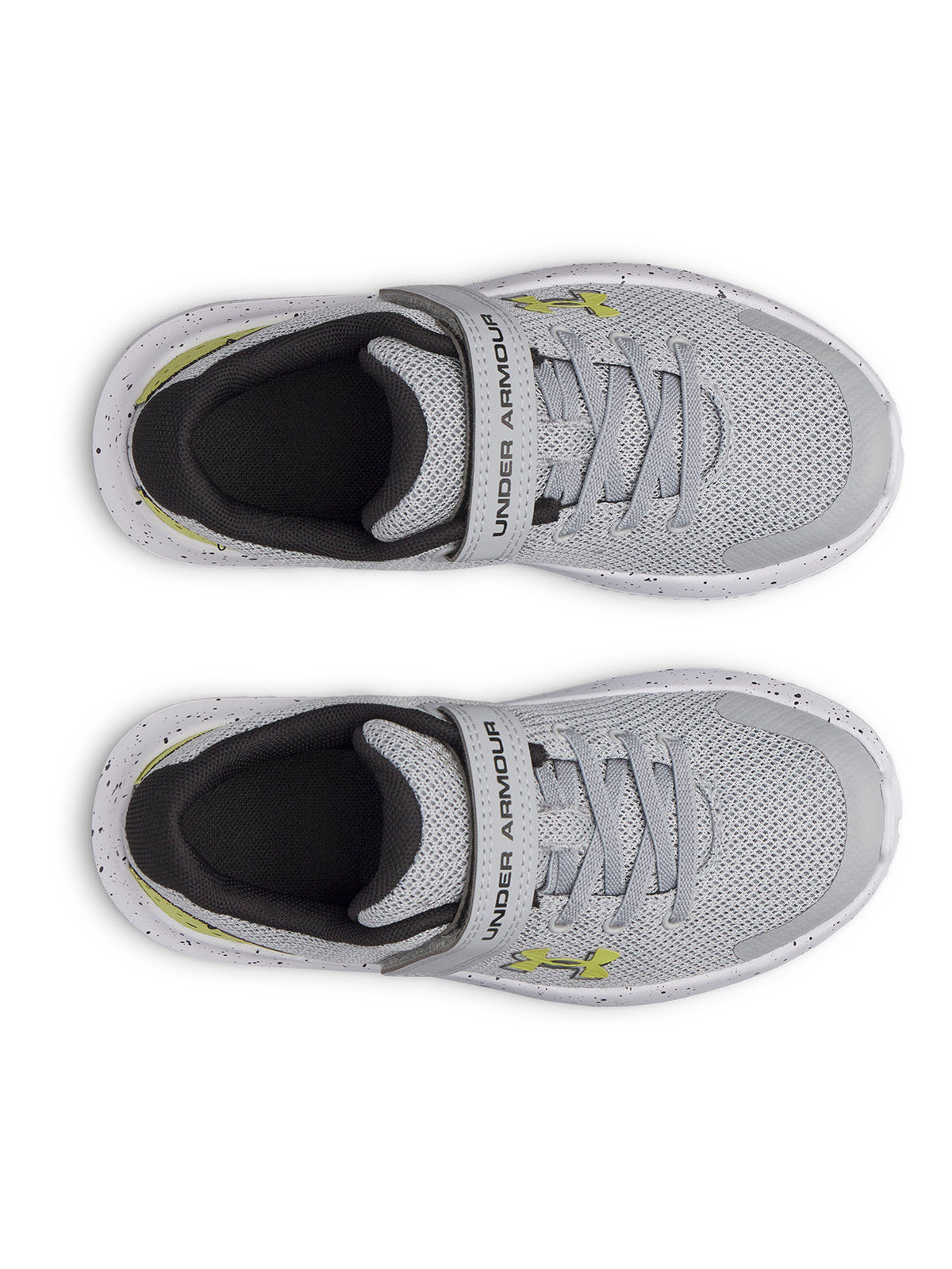 Zapatilla Preescolar UA Surge 4 AC gris para niño