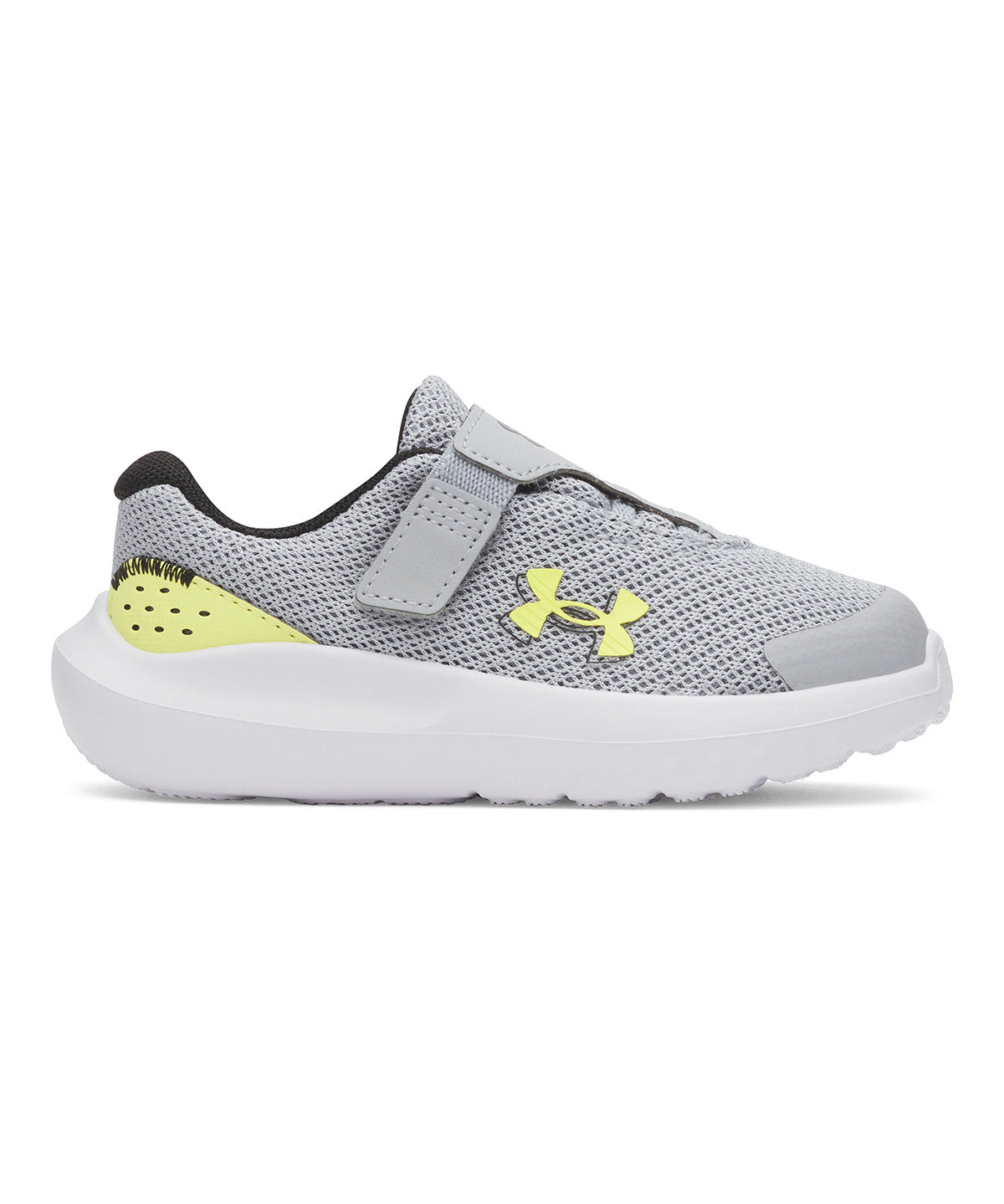 UA Surge 4 AC Zapatilla gris para niño