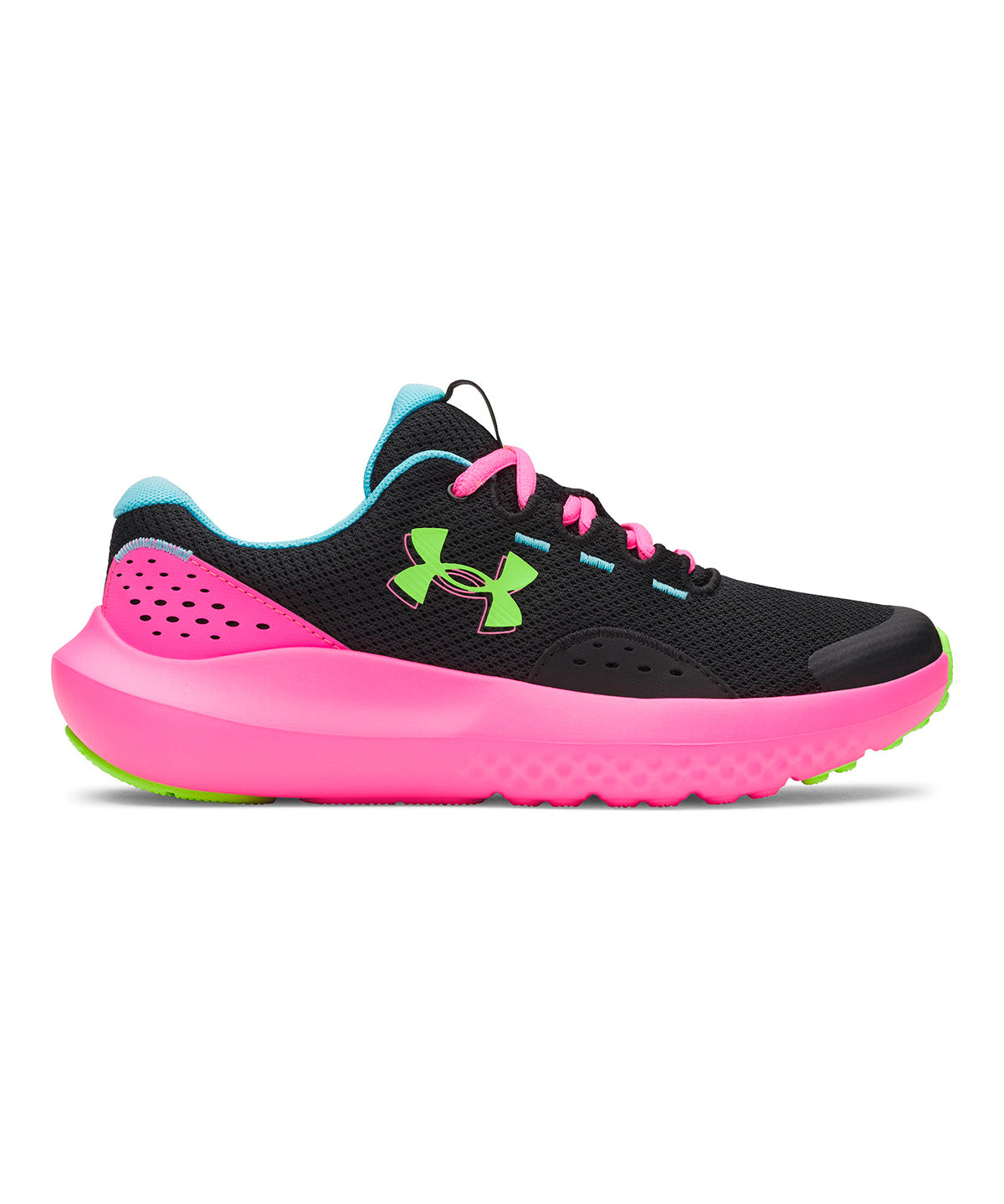 UA Surge 4 Grade School negra para niña