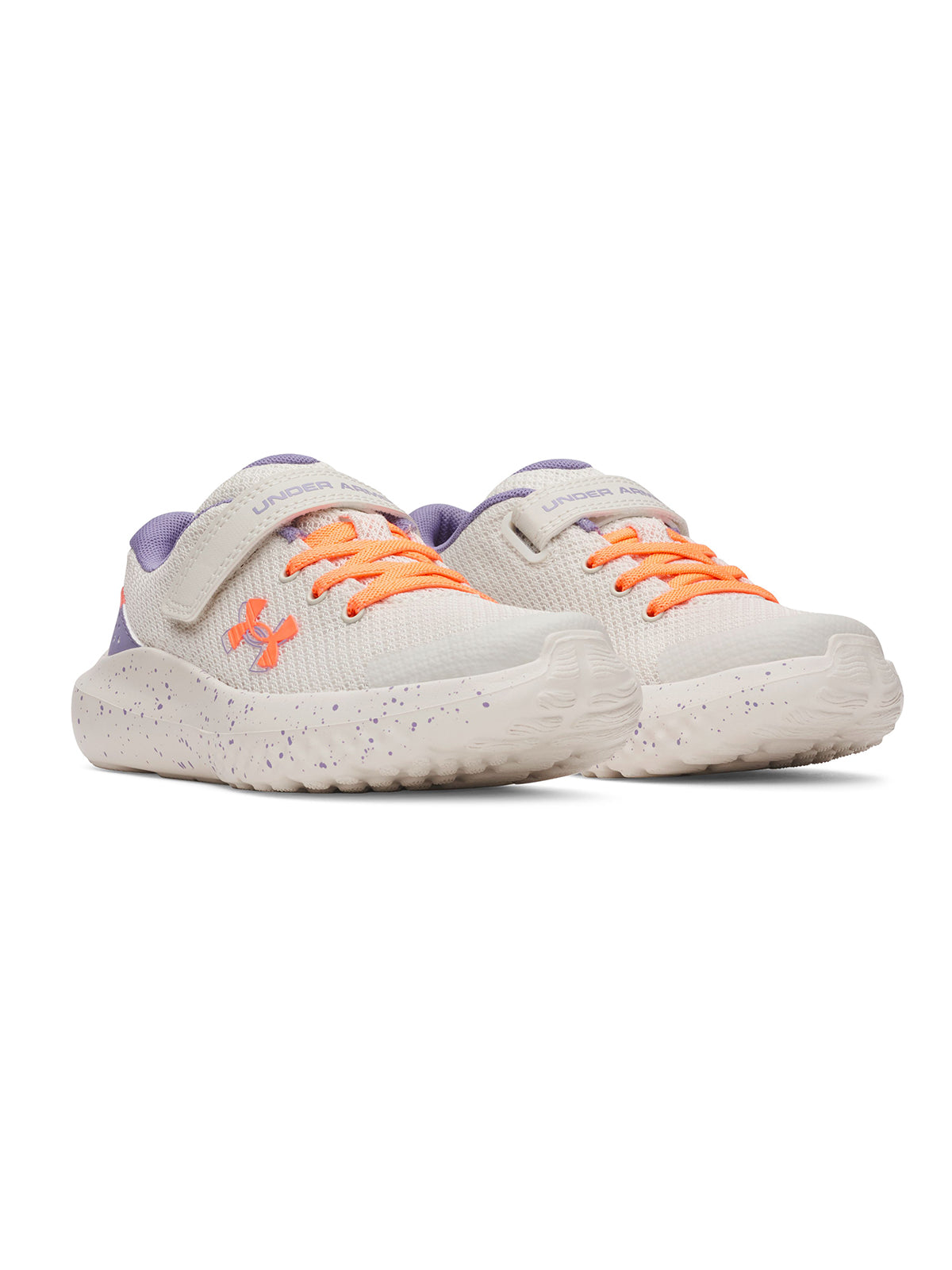 Zapatilla Preescolar UA Surge 4 AC blanca para niña