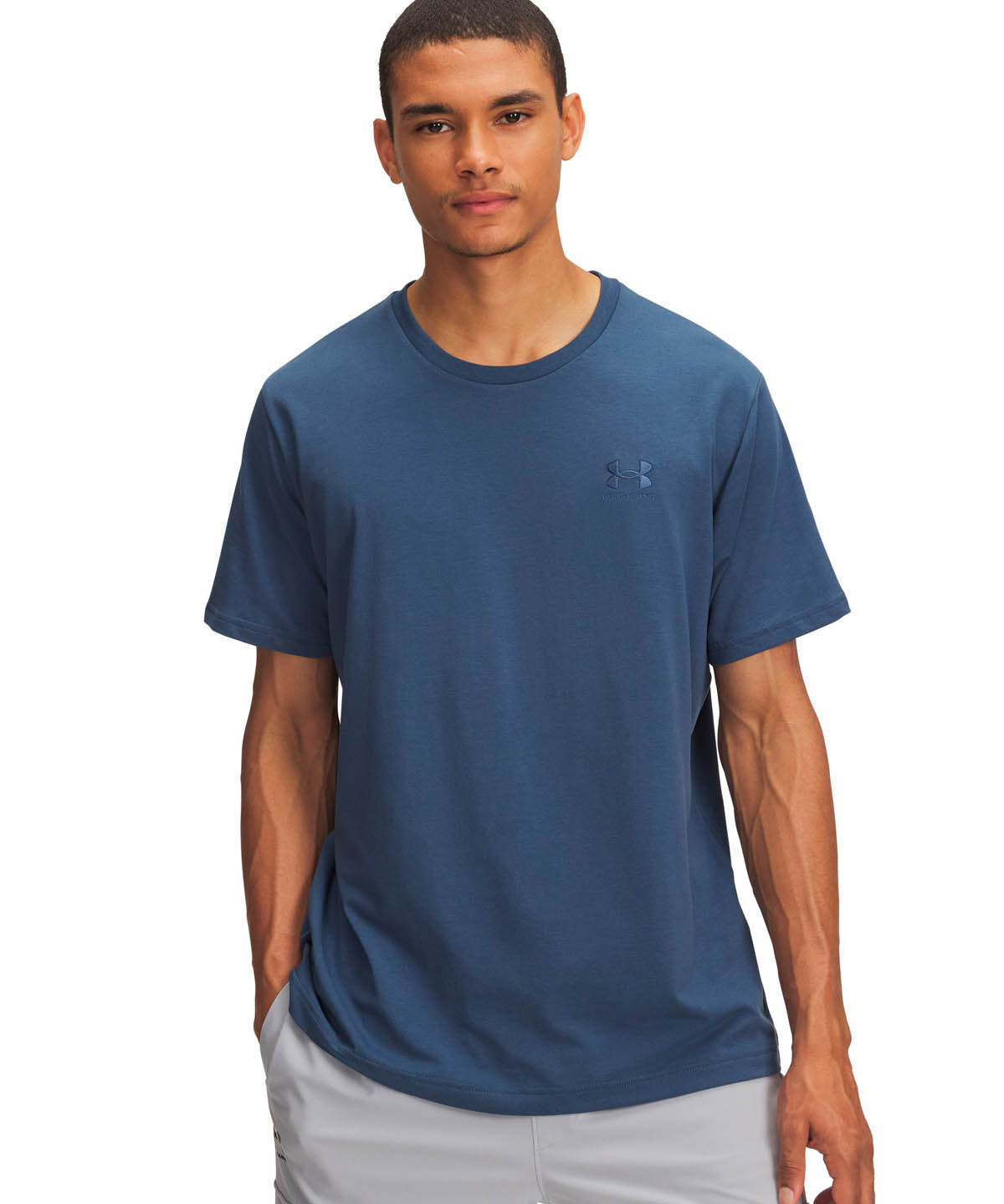 Polera manga corta Lifestyle para hombre Icon azul Under Armour.