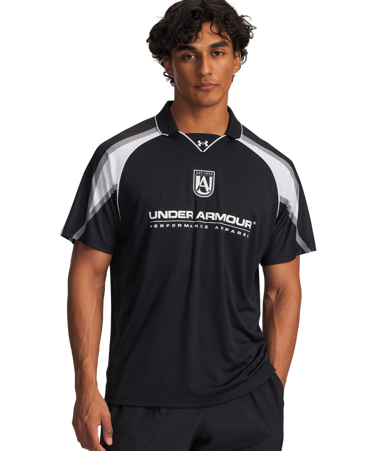 Polera manga corta Football para Hombre M 96 Terrace Negro Under Armour