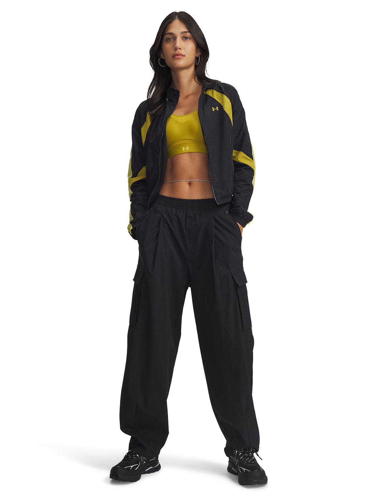 Pantalón Lifestyle para mujer Unstoppable Woven Ripstop Cargo negro Under Armour