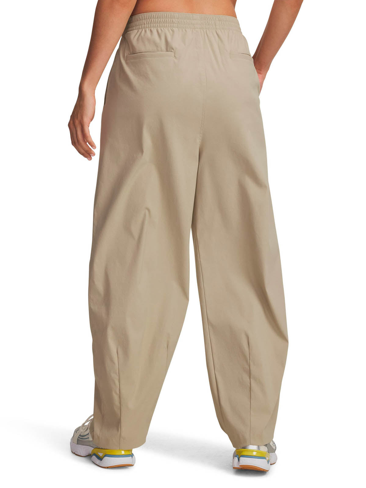 Pantalones Lifestyle para mujer Unstoppable Woven café Under Armour