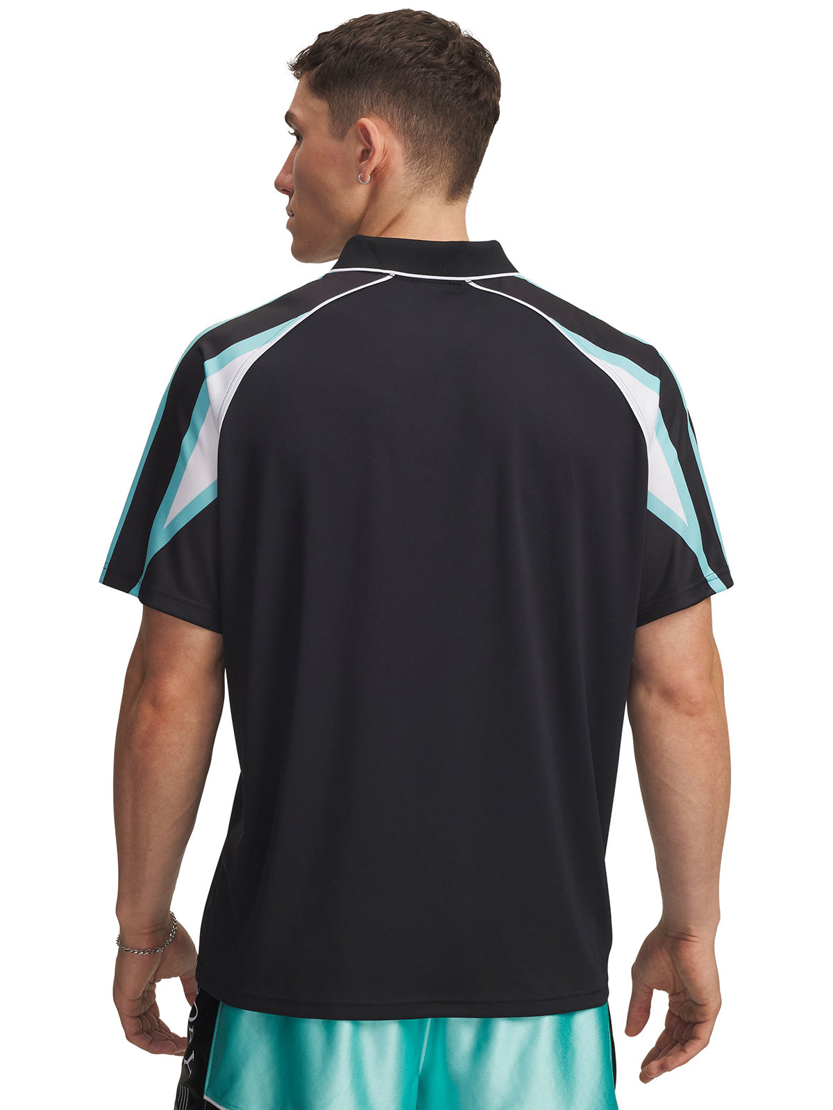Polera manga corta Football para Hombre Mansory Terrace Negro Under Armour