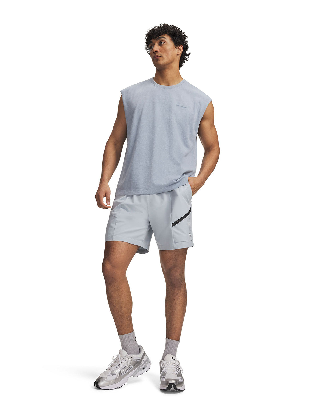 Short UA Unstoppable Woven gris para hombre