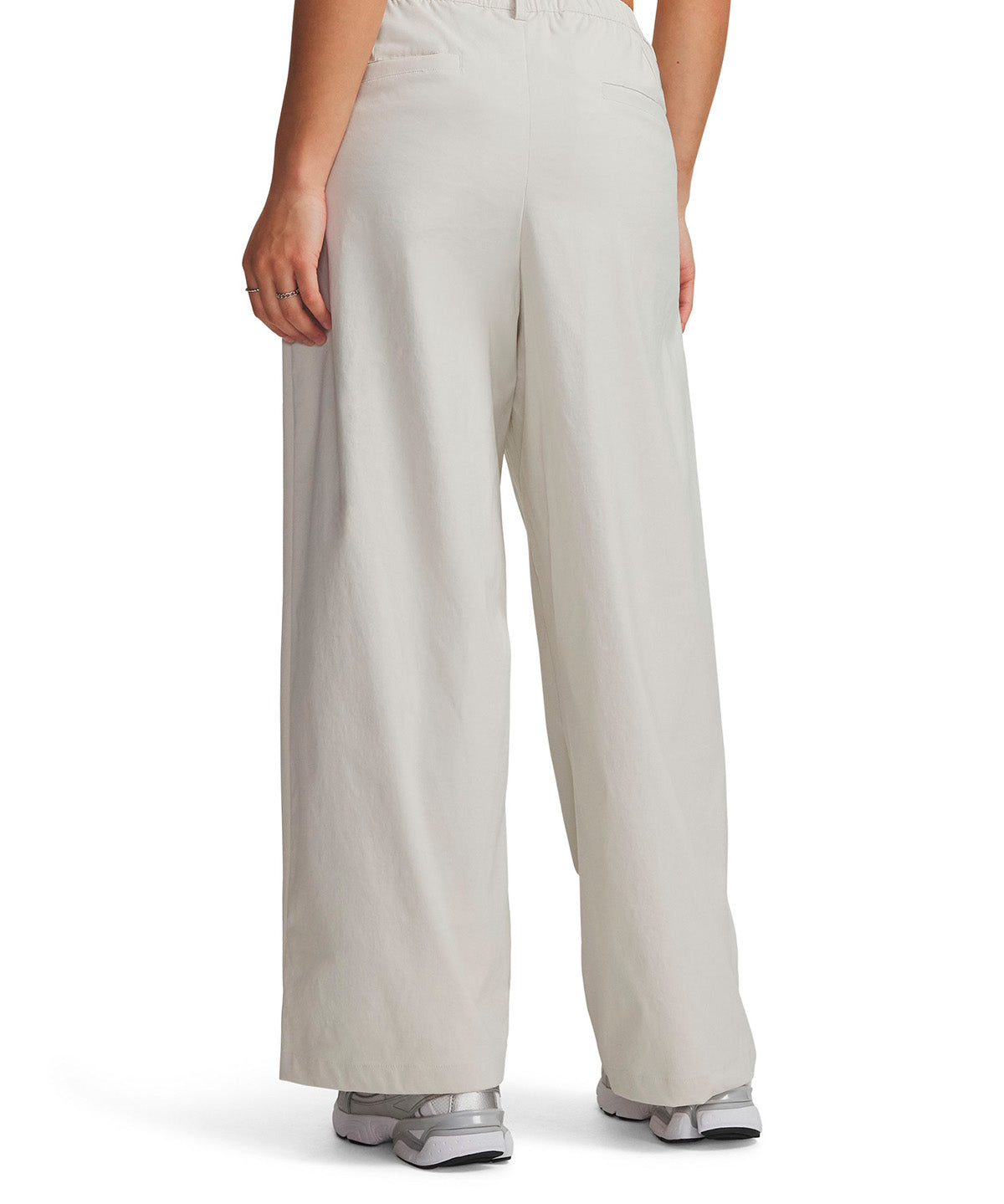 UA Unstoppable plisado blanco para mujer