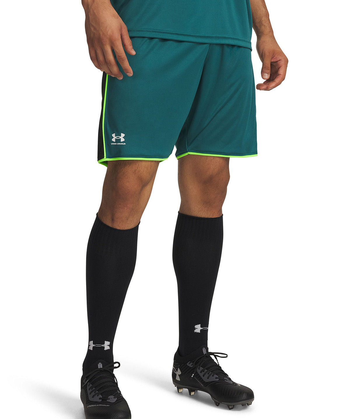 UA Challenger Train Short verde para hombre