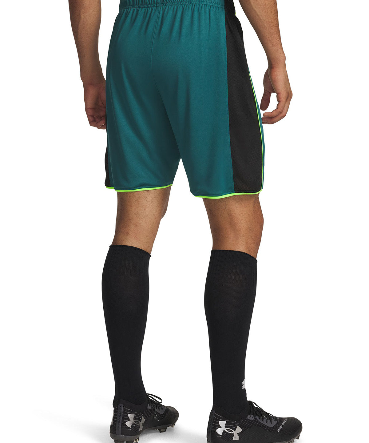 UA Challenger Train Short verde para hombre