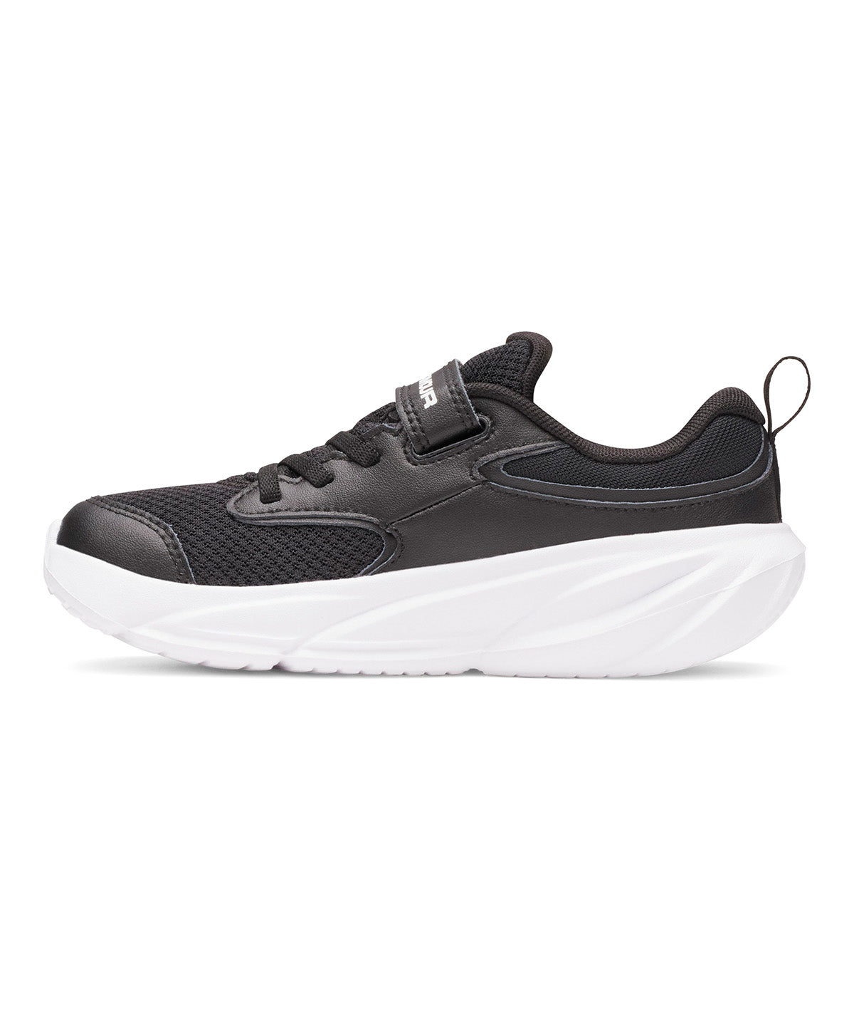 Zapatilla UA Surge 5 AC negro para niño