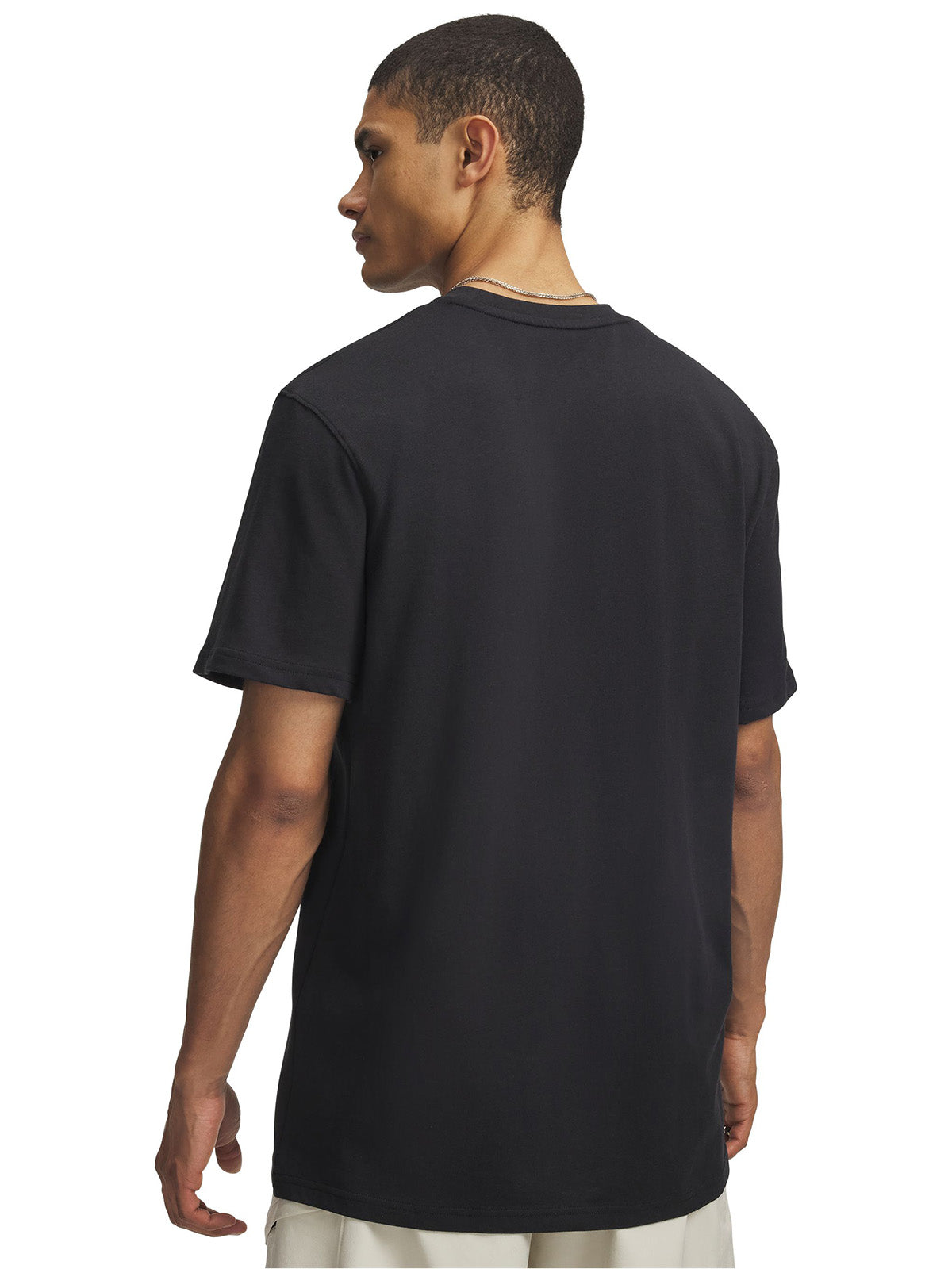 Polera manga corta UA Heavyweight Left Chest Patch negra para hombre