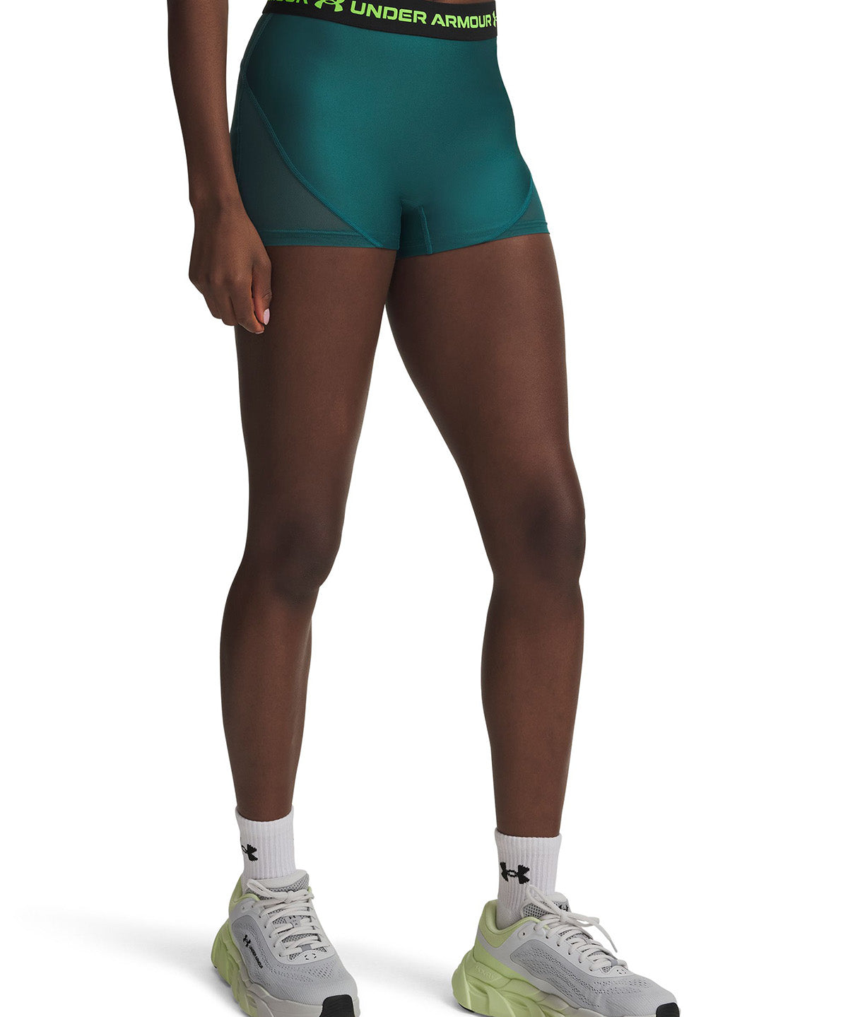 UA HeatGear Mesh Shorty Calza verde para mujer