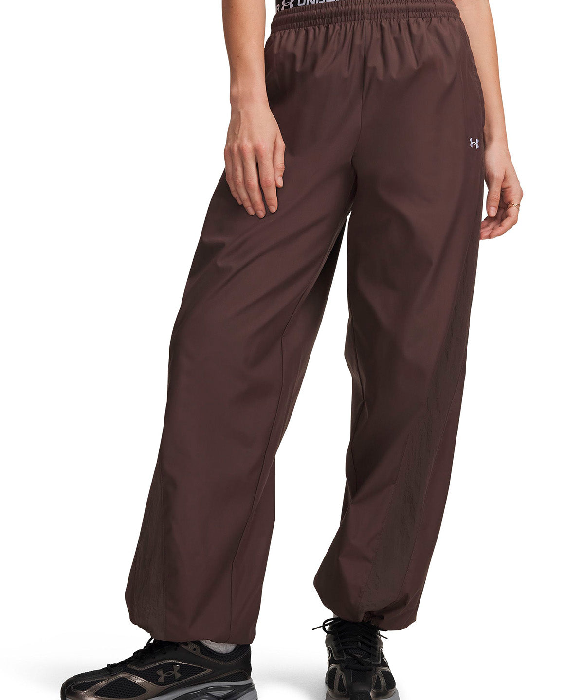 Pantalon UA Icon Woven café para mujer