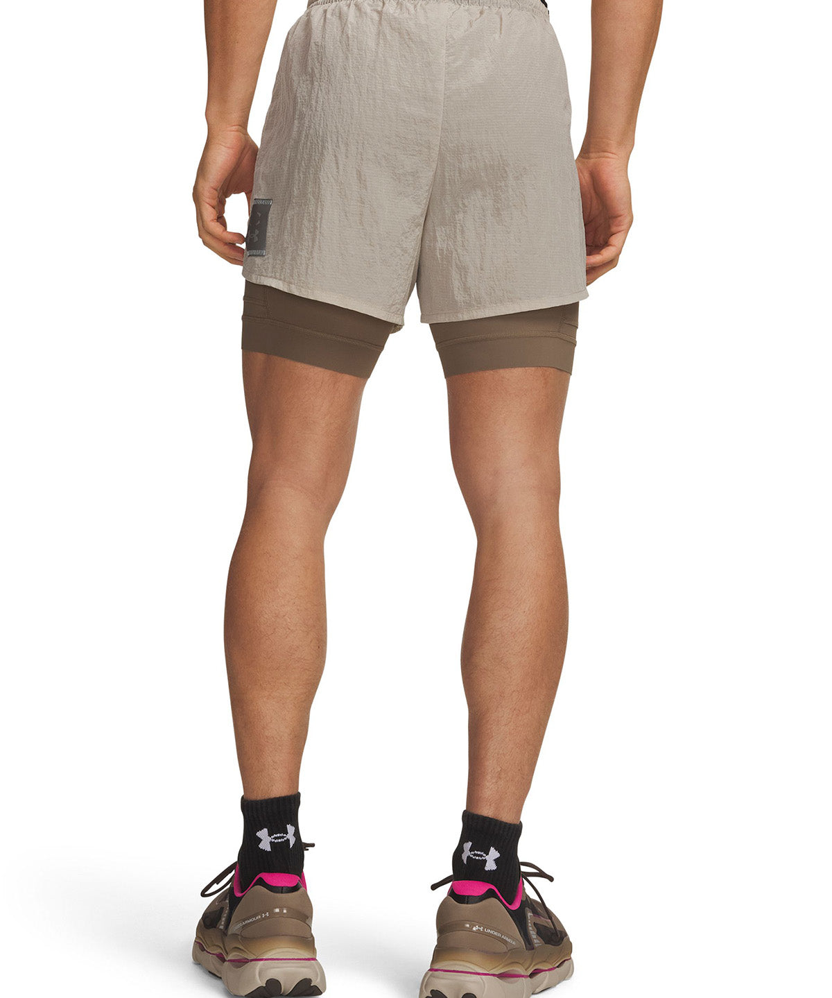 Short UA HB Run café para hombre